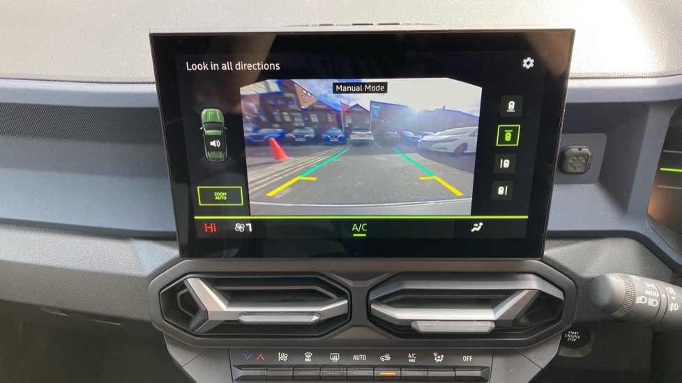 Dacia Duster 1.6 Hybrid 140 Journey 5dr Auto Hybrid Estate - Image 22