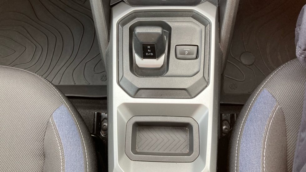 Dacia Duster 1.6 Hybrid 140 Journey 5dr Auto Hybrid Estate - Image 27