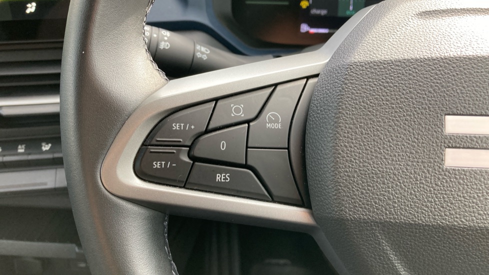 Dacia Duster 1.6 Hybrid 140 Journey 5dr Auto Hybrid Estate - Image 28
