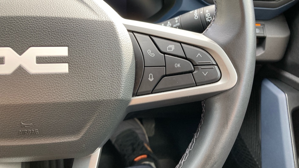 Dacia Duster 1.6 Hybrid 140 Journey 5dr Auto Hybrid Estate - Image 29