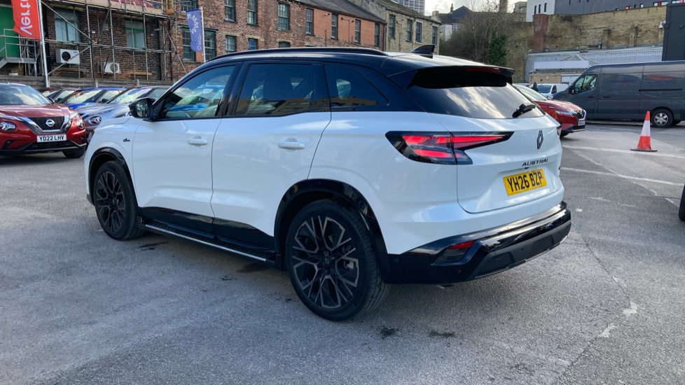 Renault Austral E-Tech Full Hybrid Techno Esprit Alpine 5dr Auto Hybrid Estate - Image 17
