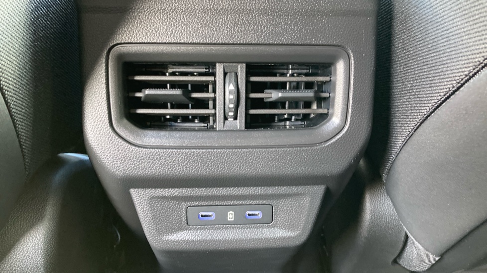 Renault Austral E-Tech Full Hybrid Techno Esprit Alpine 5dr Auto Hybrid Estate - Image 21