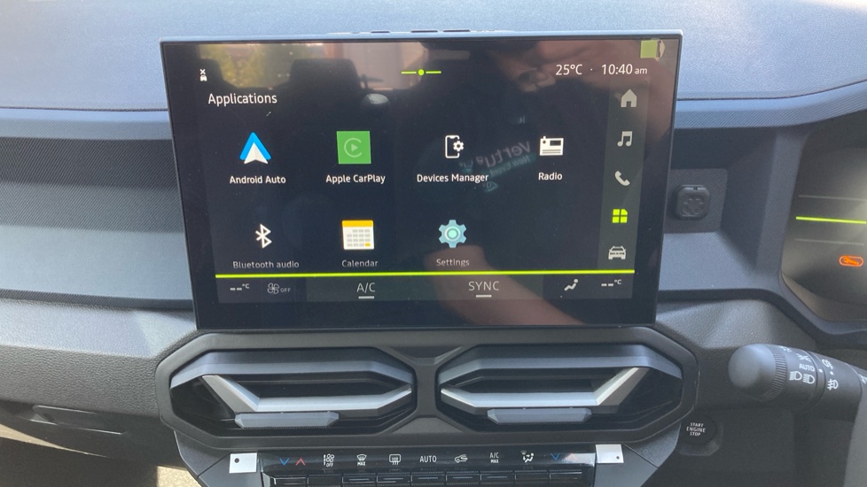 Dacia Bigster 1.8 Hybrid 155 Expression 5dr Auto Hybrid Estate - Image 12