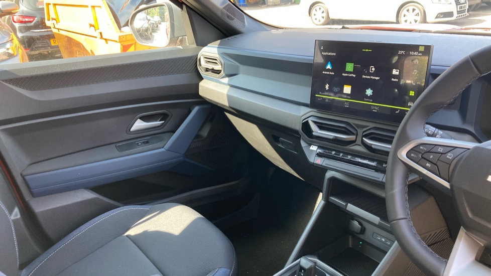 Dacia Bigster 1.8 Hybrid 155 Expression 5dr Auto Hybrid Estate - Image 14