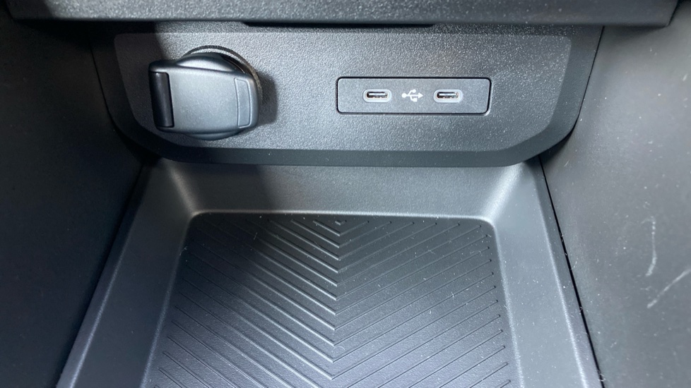 Dacia Bigster 1.8 Hybrid 155 Expression 5dr Auto Hybrid Estate - Image 22
