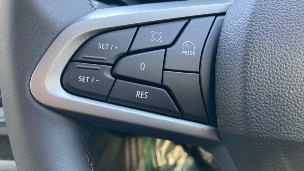 Dacia Bigster 1.8 Hybrid 155 Expression 5dr Auto Hybrid Estate - Image 25