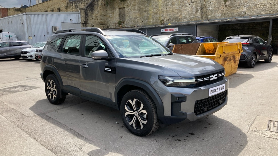 Dacia Bigster 1.8 Hybrid 155 Expression 5dr Auto Hybrid Estate - Image 8