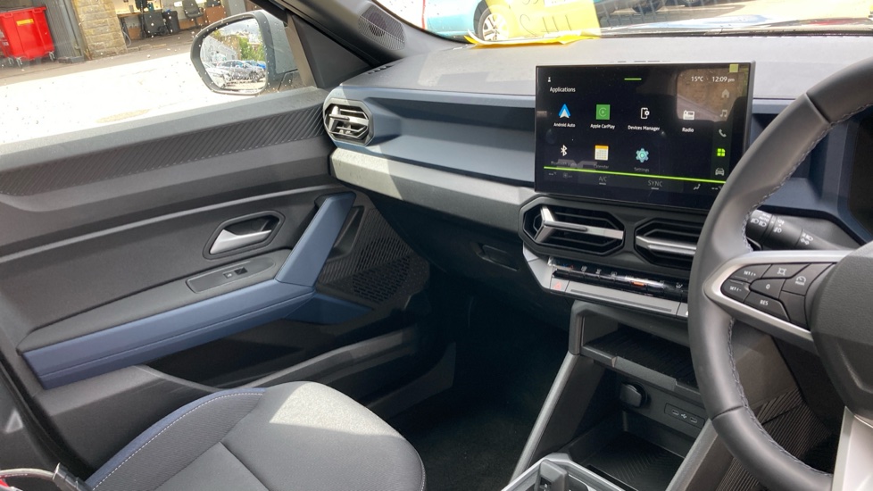 Dacia Bigster 1.8 Hybrid 155 Expression 5dr Auto Hybrid Estate - Image 14