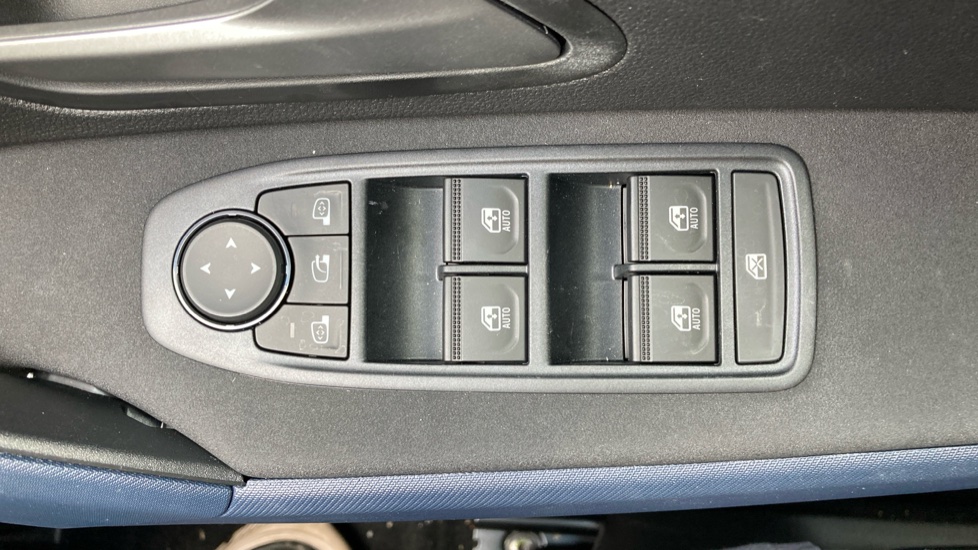 Dacia Bigster 1.8 Hybrid 155 Expression 5dr Auto Hybrid Estate - Image 29