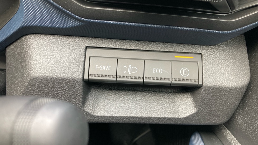 Dacia Bigster 1.8 Hybrid 155 Expression 5dr Auto Hybrid Estate - Image 30