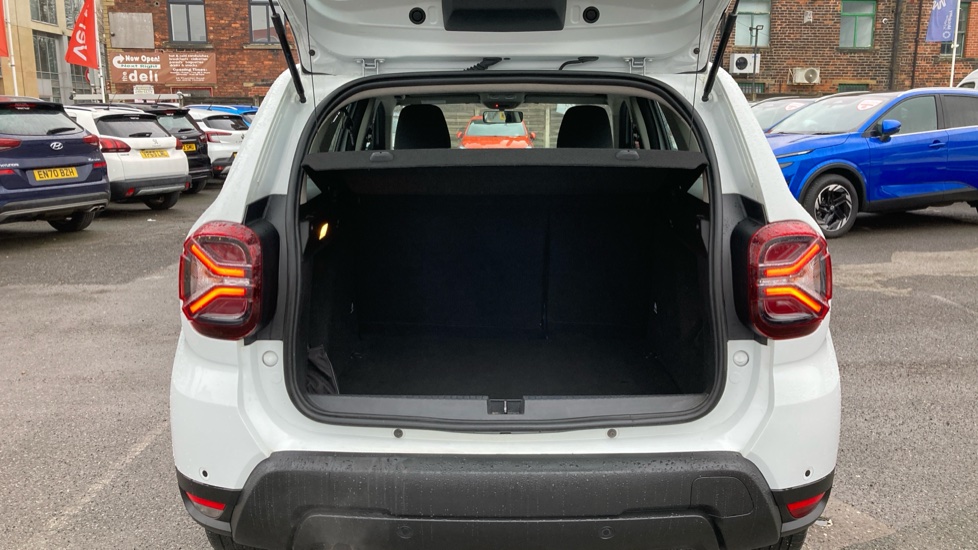Dacia Duster 1.0 TCe 90 Comfort 5dr Petrol Estate - Image 4