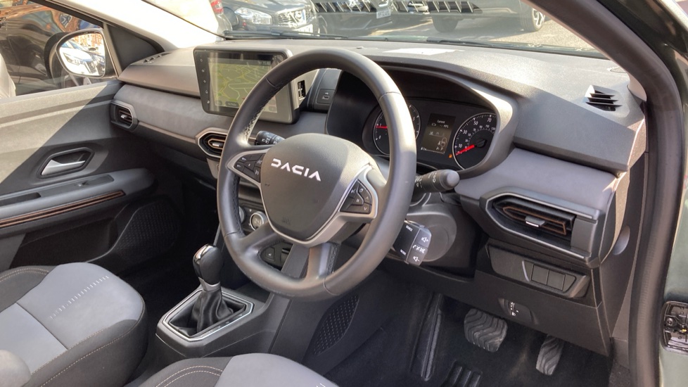 Dacia Sandero Stepway 1.0 TCe Extreme 5dr CVT Petrol Hatchback - Image 11