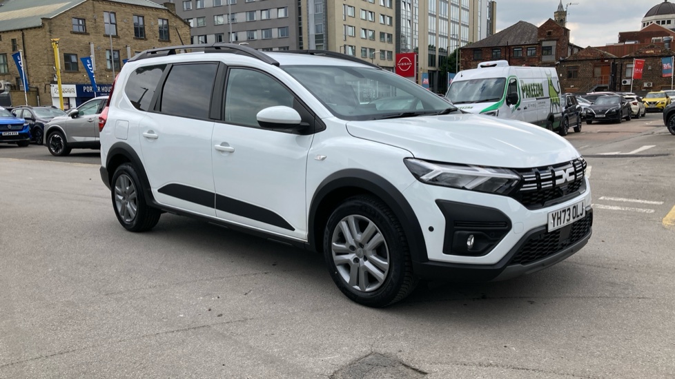 Dacia Jogger 1.0 TCe Expression 5dr Petrol Estate - Image 8