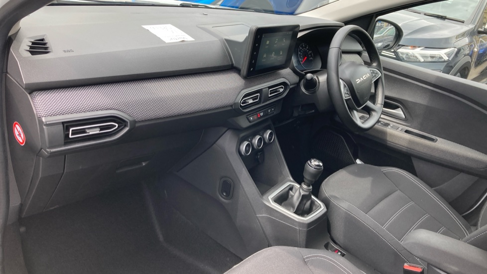 Dacia Jogger 1.0 TCe Expression 5dr Petrol Estate - Image 9