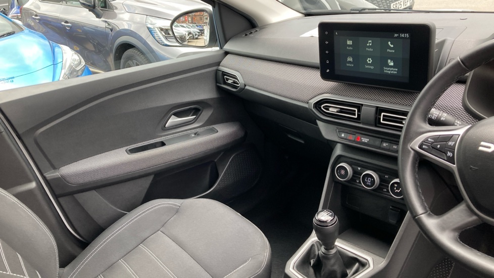 Dacia Jogger 1.0 TCe Expression 5dr Petrol Estate - Image 14