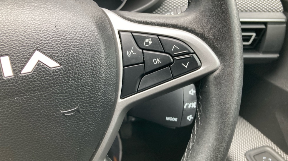 Dacia Jogger 1.0 TCe Expression 5dr Petrol Estate - Image 25