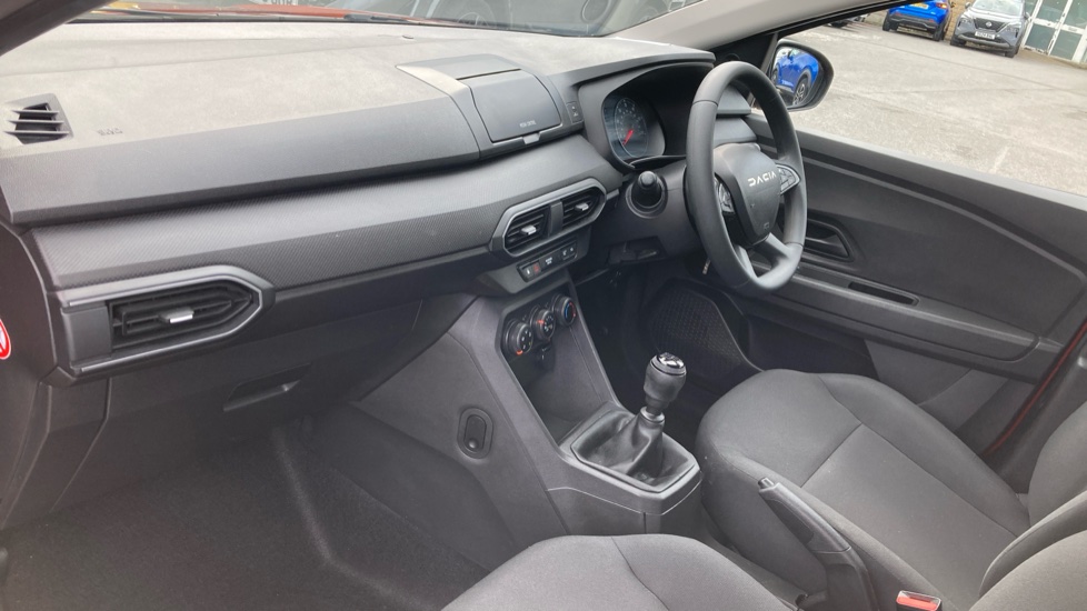 Dacia Jogger 1.0 TCe Essential 5dr Petrol Estate - Image 9