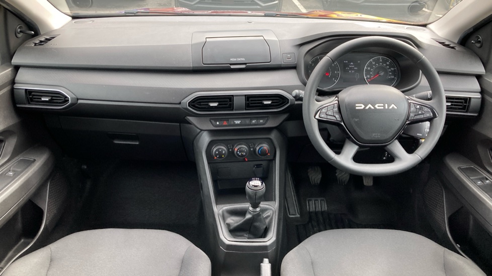 Dacia Jogger 1.0 TCe Essential 5dr Petrol Estate - Image 10