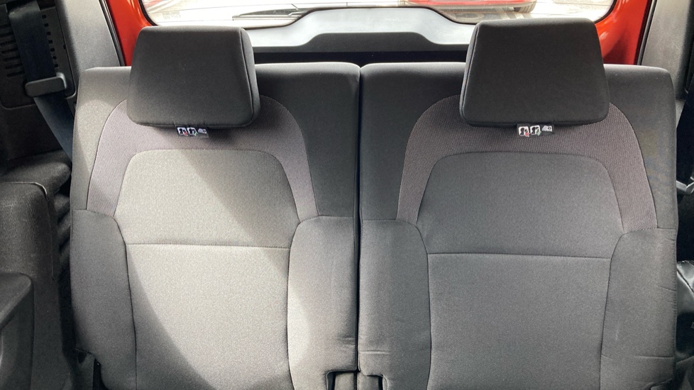 Dacia Jogger 1.0 TCe Essential 5dr Petrol Estate - Image 17