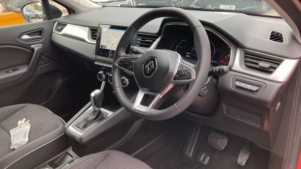 Renault Captur 1.6 E-Tech full hybrid 145 Techno 5dr Auto Hybrid Hatchback - Image 11