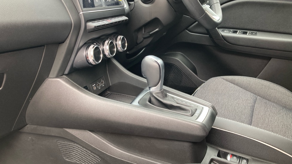 Renault Captur 1.6 E-Tech full hybrid 145 Techno 5dr Auto Hybrid Hatchback - Image 13