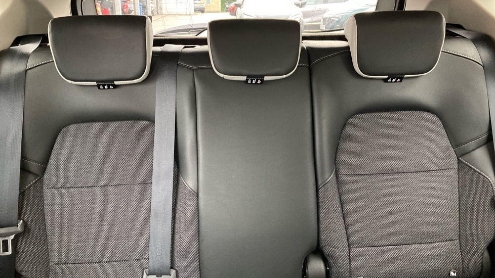 Renault Captur 1.6 E-Tech full hybrid 145 Techno 5dr Auto Hybrid Hatchback - Image 15