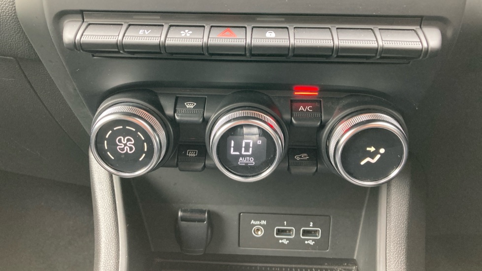 Renault Captur 1.6 E-Tech full hybrid 145 Techno 5dr Auto Hybrid Hatchback - Image 23