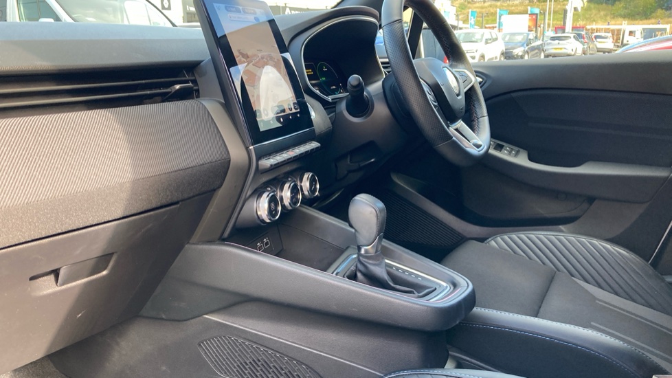 Renault Clio 1.6 E-TECH full hybrid 145 Esprit Alpine 5dr Auto Hybrid Hatchback - Image 13