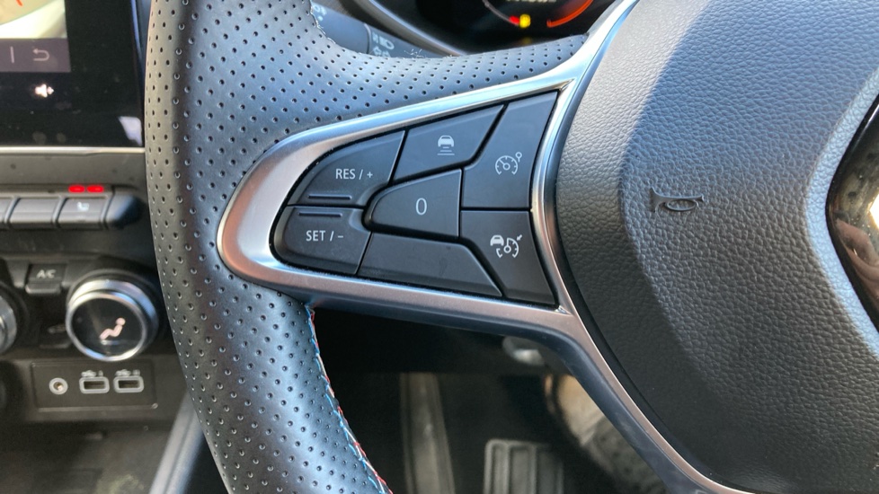 Renault Clio 1.6 E-TECH full hybrid 145 Esprit Alpine 5dr Auto Hybrid Hatchback - Image 27