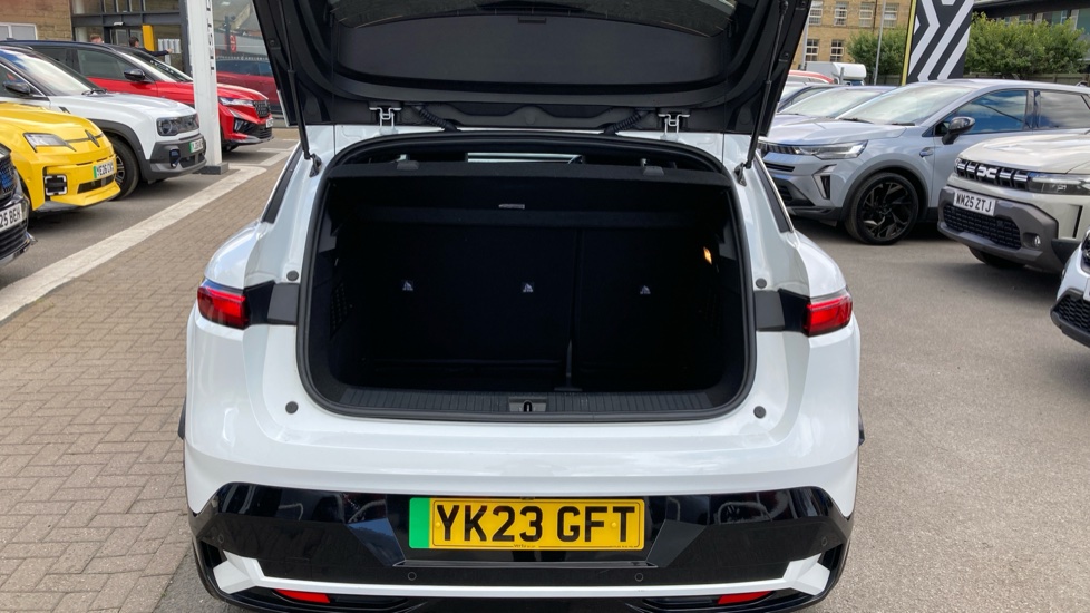 Renault Megane E-Tech EV60 160kW Techno 60kWh Optimum Charge 5dr Auto Electric Hatchback - Image 4