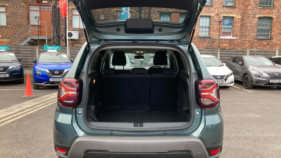 Dacia Duster 1.3 TCe 130 Extreme 5dr Petrol Estate - Image 4