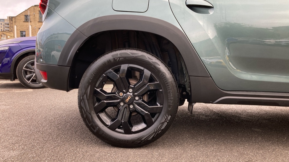 Dacia Duster 1.3 TCe 130 Extreme 5dr Petrol Estate - Image 7