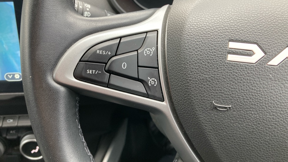 Dacia Duster 1.3 TCe 130 Extreme 5dr Petrol Estate - Image 25