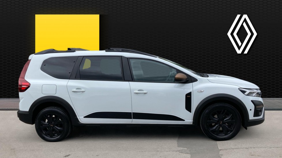 Dacia Jogger 1.0 TCe Extreme 5dr Petrol Estate - Image 5
