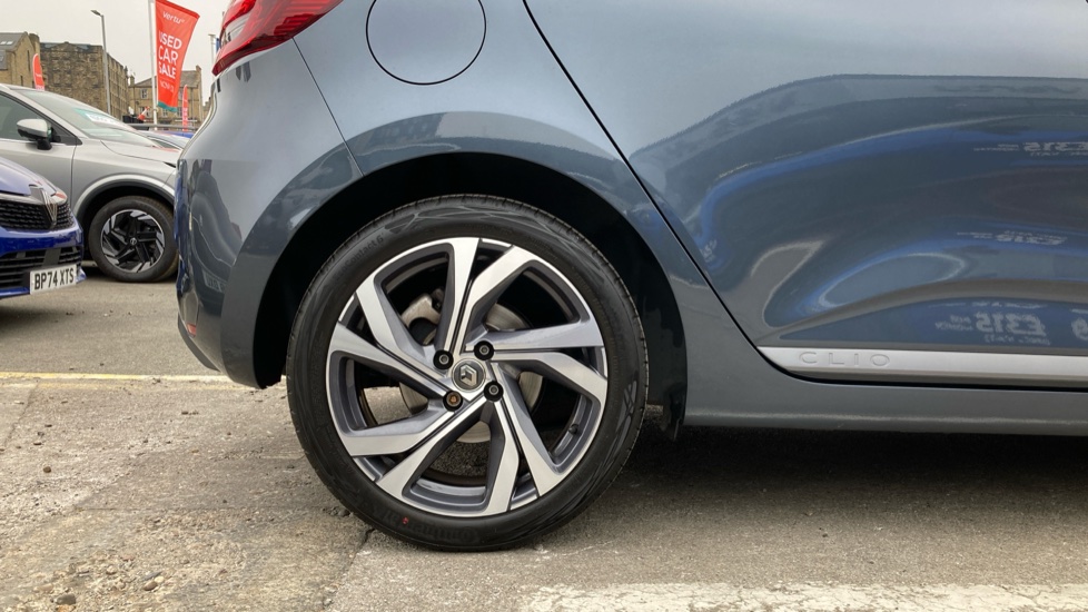 Renault Clio 1.0 TCe 100 RS Line 5dr Petrol Hatchback - Image 7