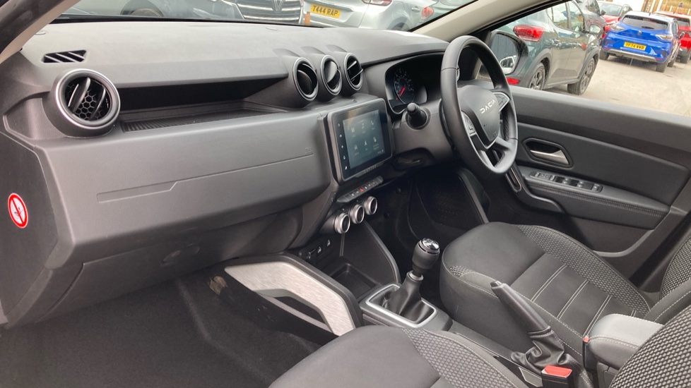 Dacia Duster 1.0 TCe 90 Journey 5dr Petrol Estate - Image 9