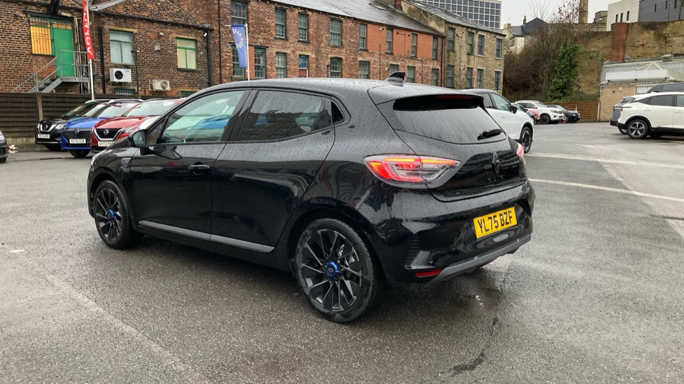 Renault Clio 1.6 E-TECH full hybrid 145 Esprit Alpine 5dr Auto Hybrid Hatchback - Image 17