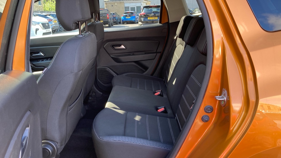 Dacia Duster 1.3 TCe 150 Prestige 5dr Petrol Estate - Image 16