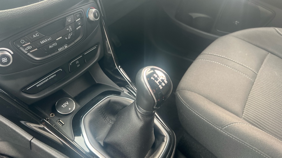 Ford B-MAX 1.0 EcoBoost 125 Titanium Navigator 5dr Petrol Hatchback - Image 13
