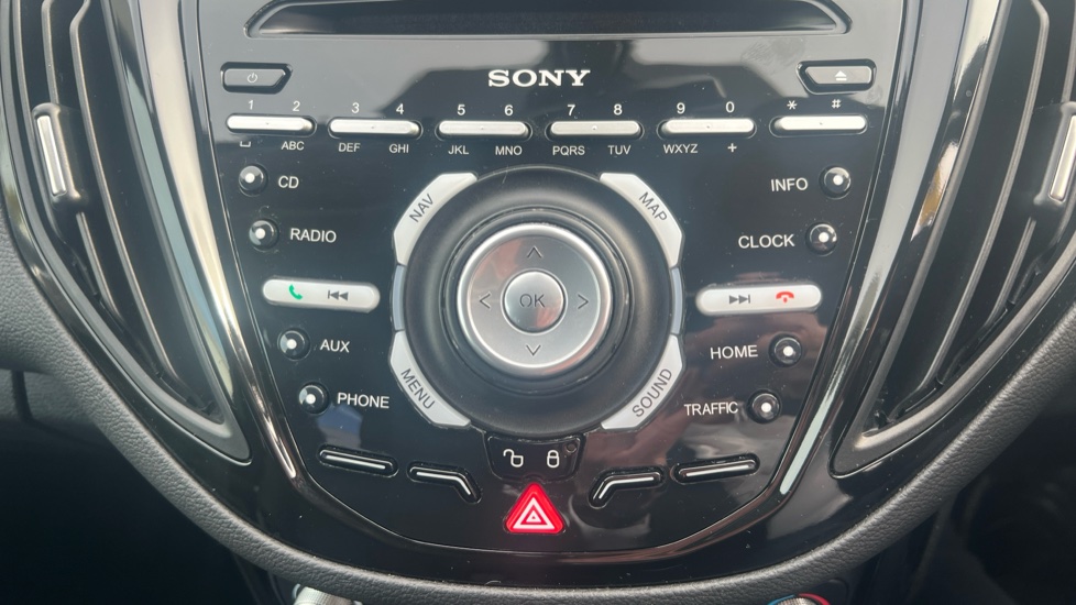 Ford B-MAX 1.0 EcoBoost 125 Titanium Navigator 5dr Petrol Hatchback - Image 32