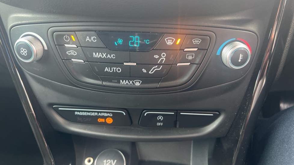 Ford B-MAX 1.0 EcoBoost 125 Titanium Navigator 5dr Petrol Hatchback - Image 34