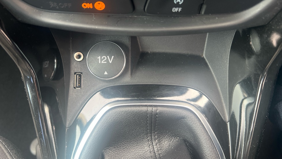 Ford B-MAX 1.0 EcoBoost 125 Titanium Navigator 5dr Petrol Hatchback - Image 35