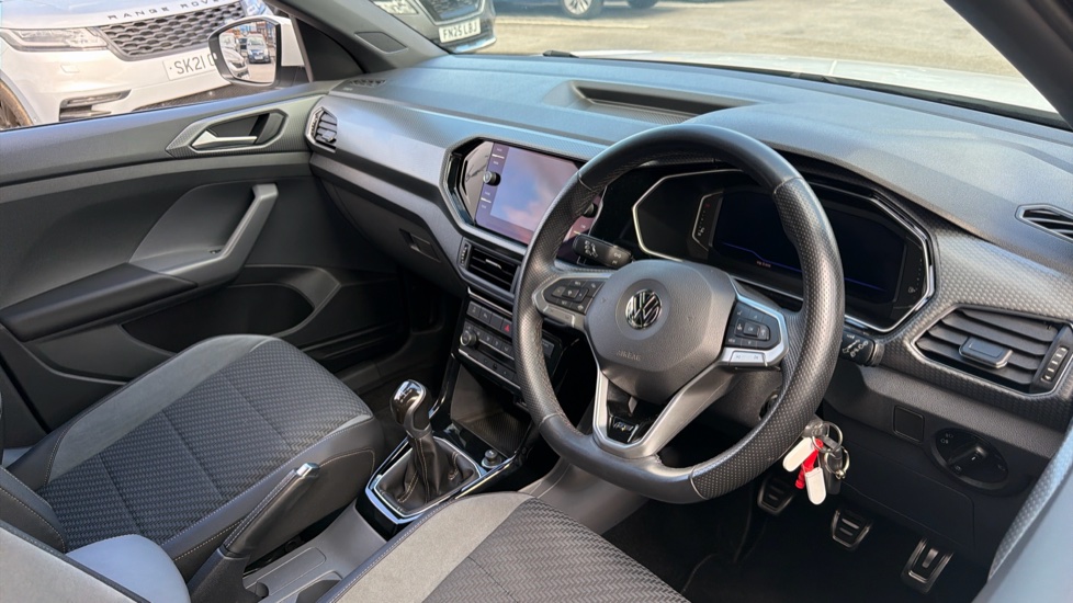 Volkswagen T-Cross 1.0 TSI 115 R-Line 5dr Petrol Estate - Image 11
