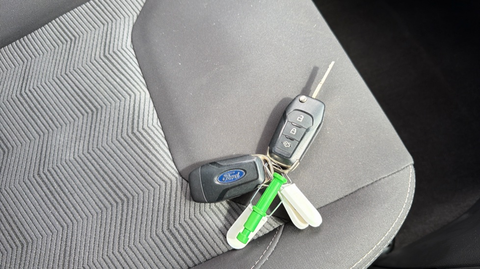 Ford KA+ 1.2 Zetec 5dr Petrol Hatchback - Image 20