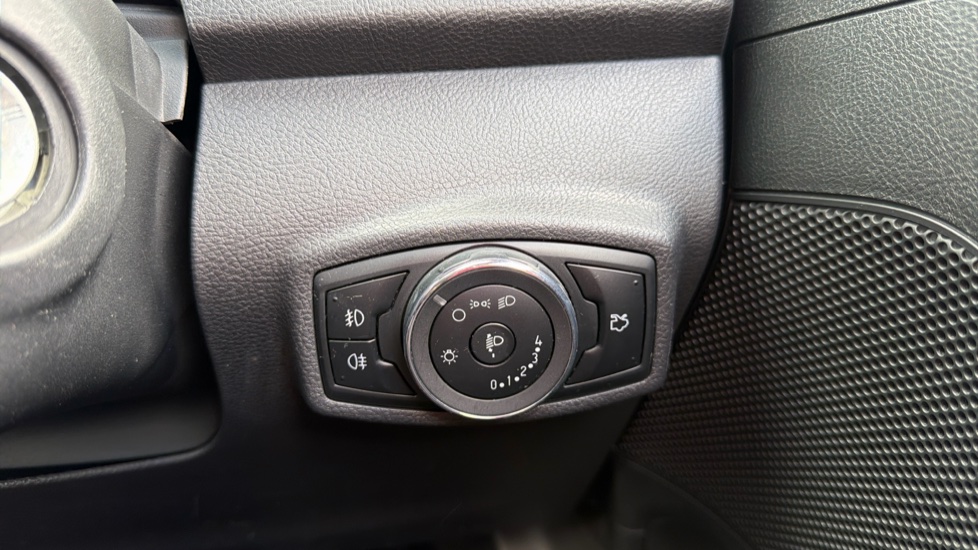 Ford KA+ 1.2 Zetec 5dr Petrol Hatchback - Image 24