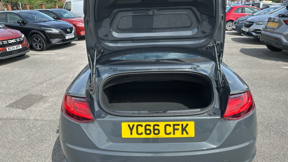 Audi TT 1.8T FSI S Line 2dr Petrol Roadster - Image 4