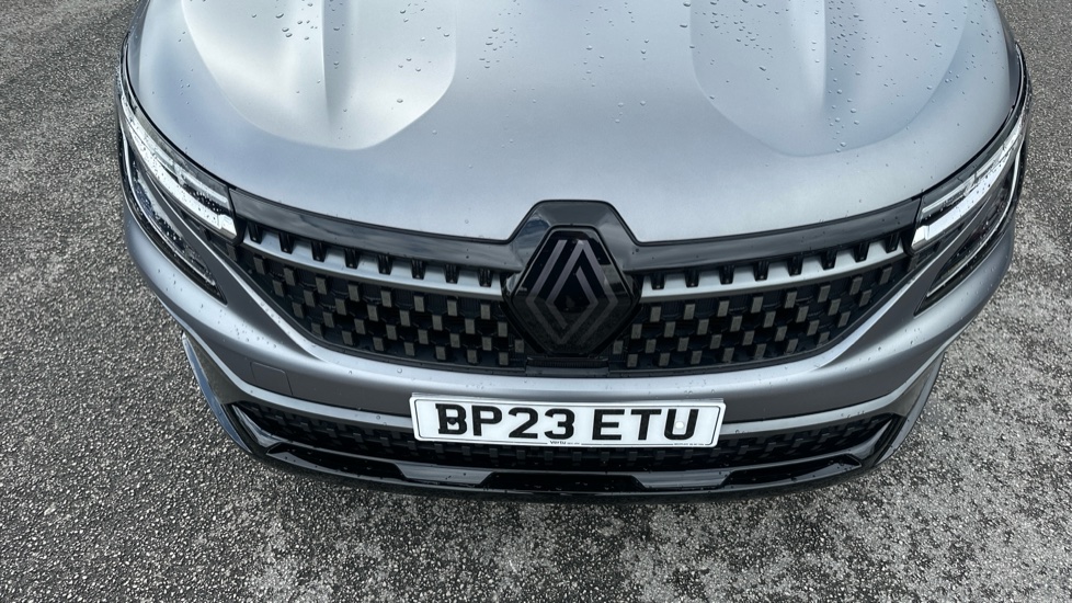 Renault Austral E-Tech FHEV Techno Esprit Alpine 5dr Auto Hybrid Estate - Image 8