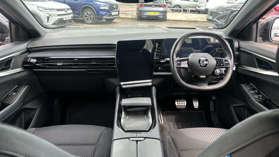 Renault Austral E-Tech FHEV Techno Esprit Alpine 5dr Auto Hybrid Estate - Image 10