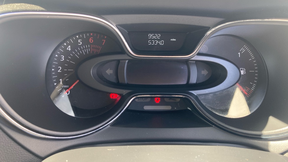 Renault Captur 1.2 TCE 120  Dynamique Nav 5dr EDC Petrol Hatchback - Image 18