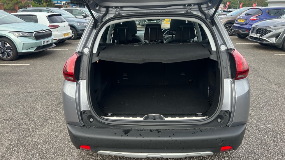 Peugeot 2008 1.2 PureTech Allure Premium 5dr [Start Stop] Petrol Estate - Image 4